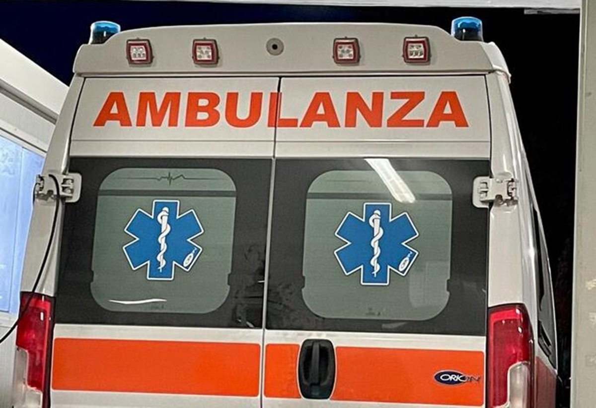 Ambulanza, foto archivio ANSA