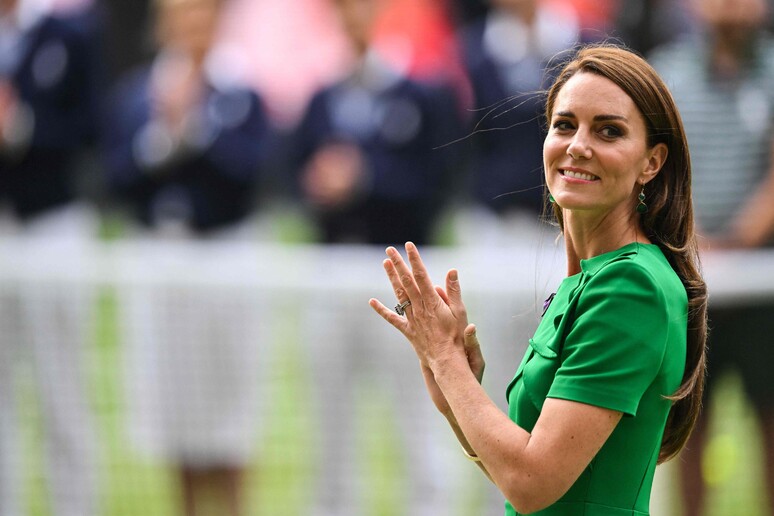 Kate Middleton, un dipendente della London Clinic ha tentato di spiare la sua cartella clinica