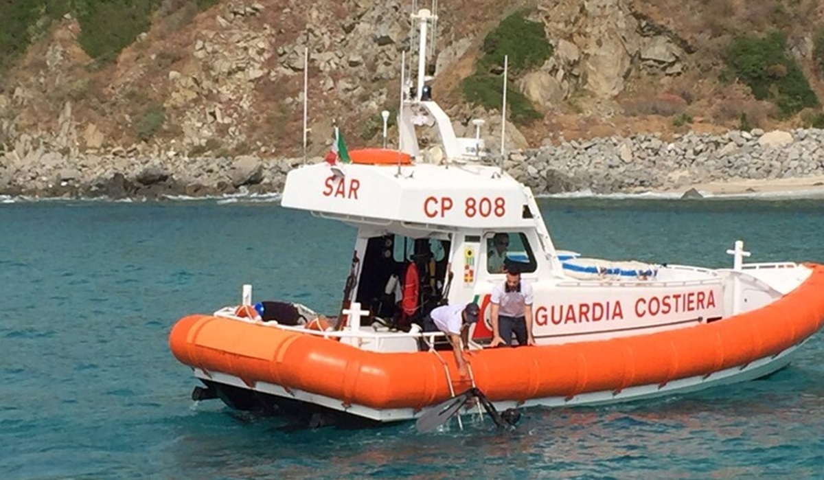 Sub, foto archivio ANSA