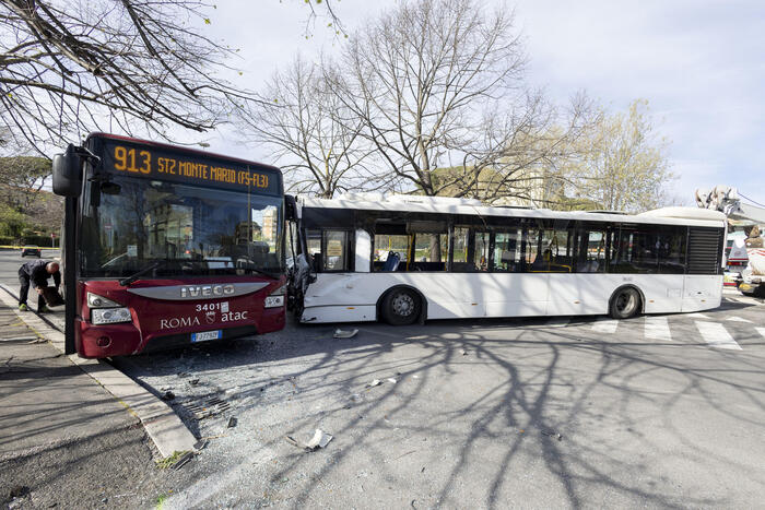 roma carambiola autobus monte mario