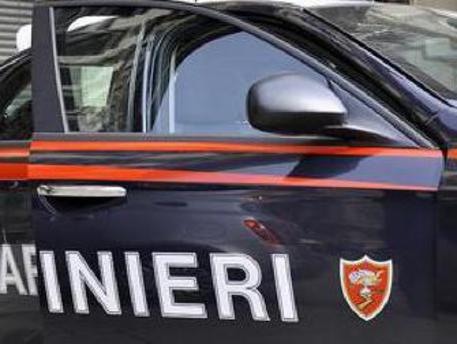 donna trovata morta in casa a Varese