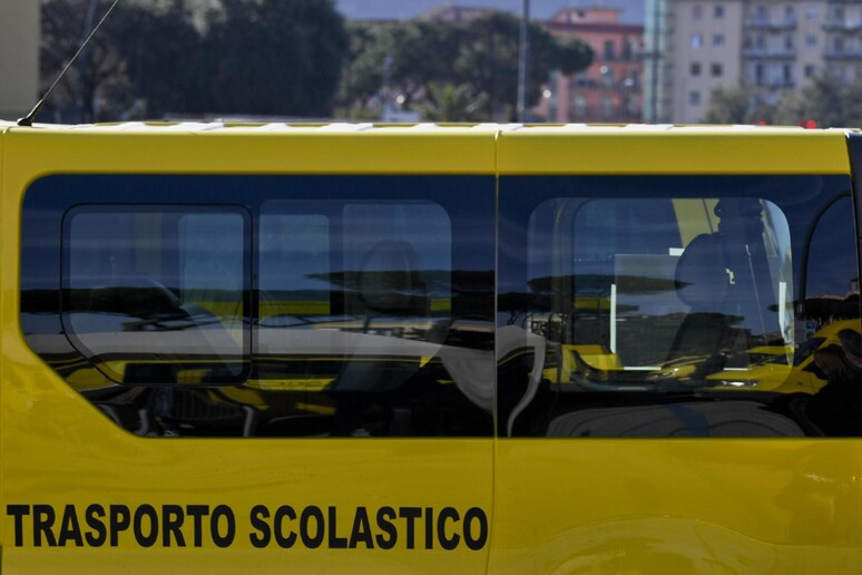 scuolabus incidente aosta