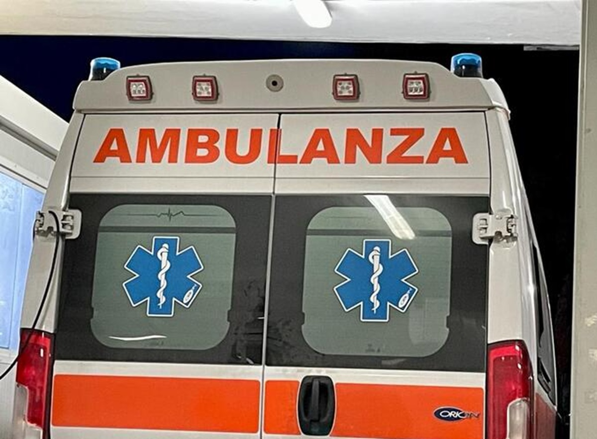 Ambulanza, foto archivio ANSA