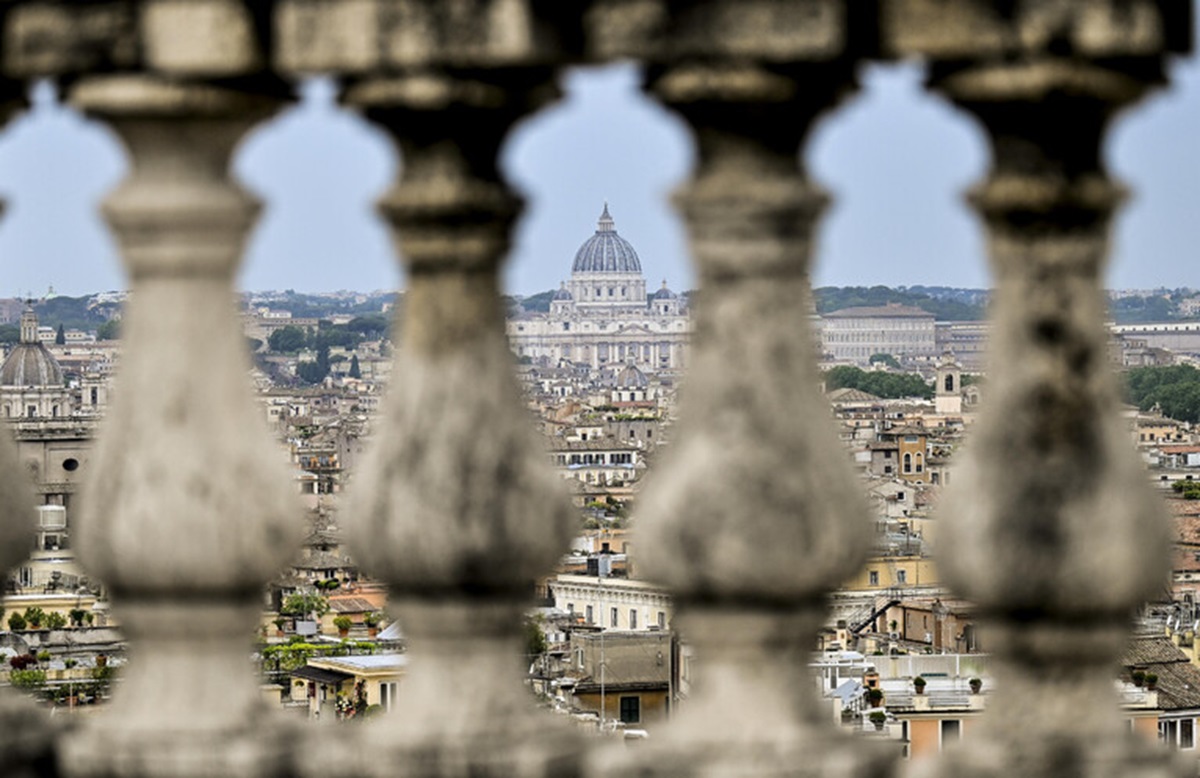 La stretta della Chiesa contro le apparizioni, da oggi solo il Papa potrà dire cosa è soprannaturale o no