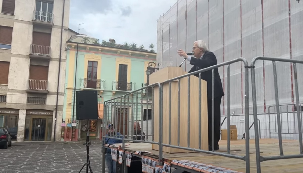 sgarbi comizio sulmona